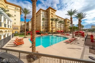 Photo #1: 2614519 Listing