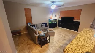 Photo #3: 2614531 Listing