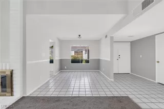 Photo #3: 2614536 Listing