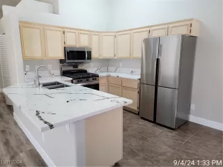 Photo #5: 2614584 Listing 