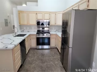 Photo #6: 2614584 Listing 