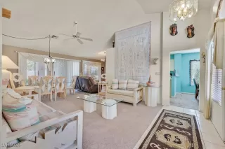 Photo #4: 2614632 Listing 