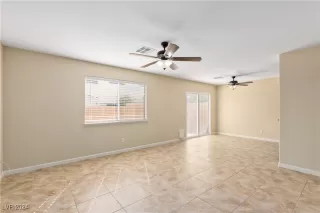 Photo #3: 2614647 Listing