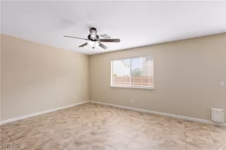 Photo #4: 2614647 Listing