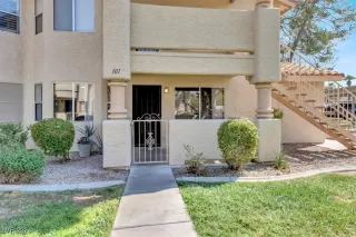 Photo #2: 2614659 Listing