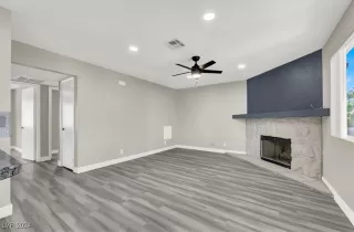 Photo #6: 2614659 Listing