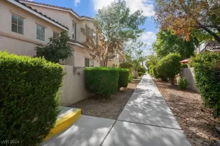 Photo #1: 2614696 Listing 