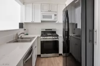 Photo #6: 2614696 Listing 