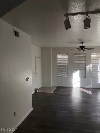 Photo #5: 2614718 Listing 