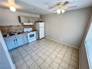 Photo #5: 2614723 Listing 
