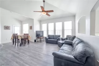 Photo #3: 2614727 Listing 