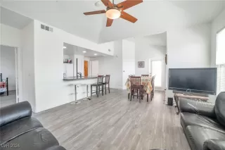 Photo #4: 2614727 Listing 