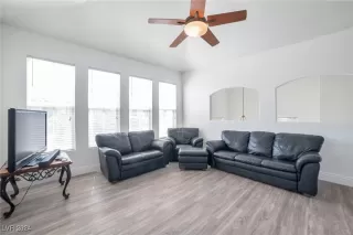 Photo #5: 2614727 Listing 