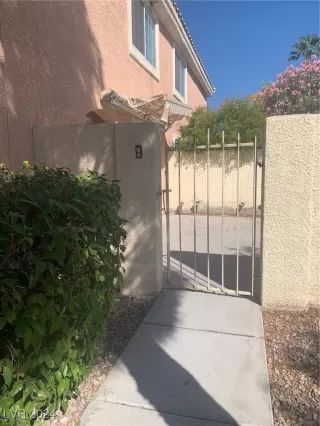 Photo #4: 2614749 Listing 