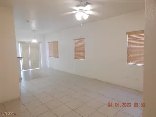 Photo #3: 2614753 Listing 