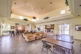 Photo #5: 2614761 Listing 