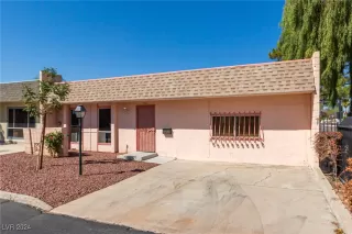 Photo #3: 2614797 Listing