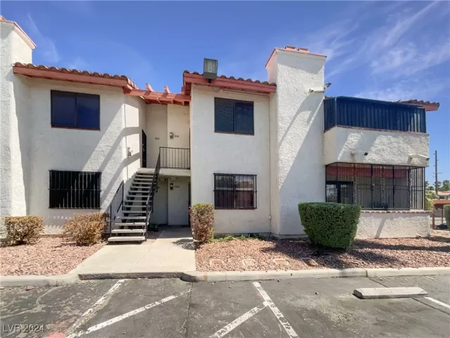 MLS: 2614860 Condo For Sale