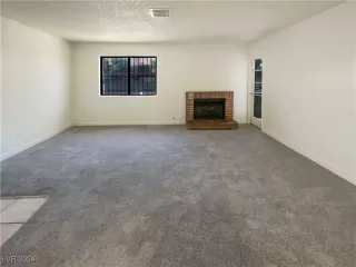 Photo #2: 2614860 Listing