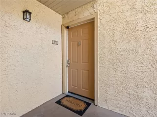 Photo #5: 2614865 Listing