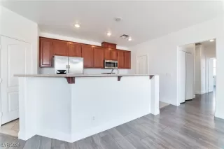 Photo #6: 2614882 Listing 