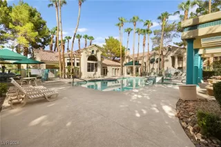 Photo #4: 2614883 Listing 