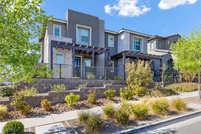 MLS: 2614897 Condo For Sale