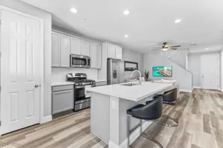 Photo #6: 2614897 Listing 