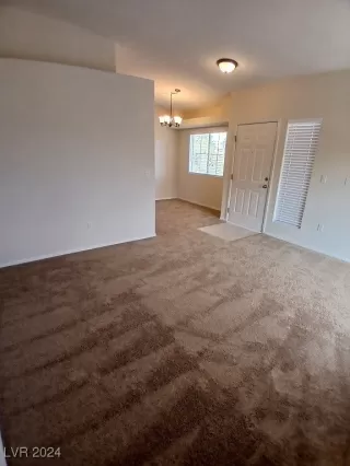 Photo #3: 2614899 Listing 