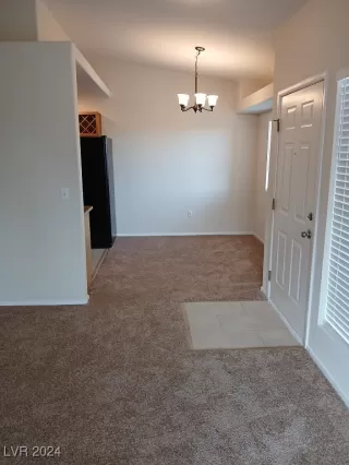 Photo #4: 2614899 Listing 