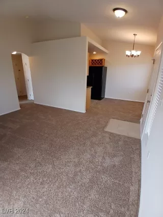 Photo #5: 2614899 Listing 