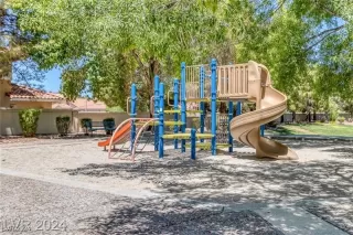 Photo #3: 2614926 Listing 