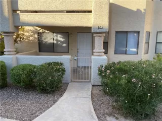 Photo #2: 2614928 Listing