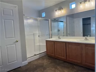 Photo #6: 2614937 Listing 