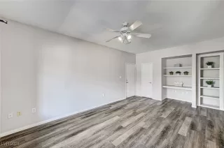 Photo #2: 2614951 Listing