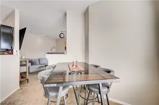 Photo #3: 2614955 Listing