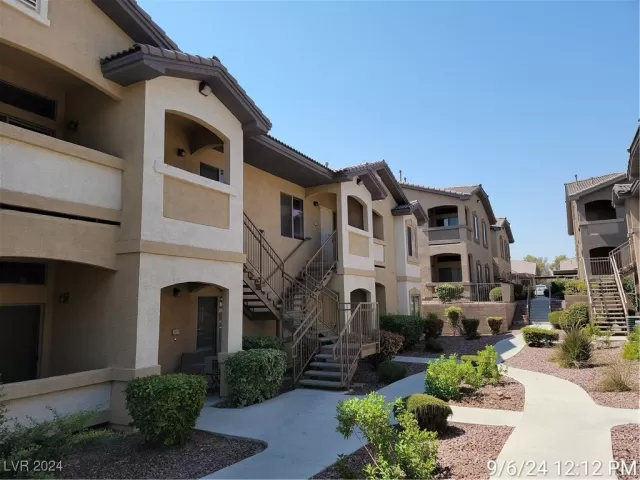 MLS: 2614972 Condo For Sale