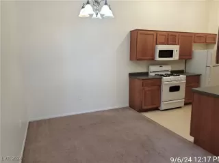 Photo #3: 2614972 Listing 