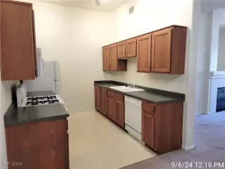 Photo #5: 2614972 Listing 