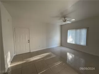 Photo #3: 2614980 Listing 