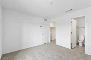 Photo #4: 2614994 Listing 