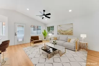 Photo #2: 2615012 Listing