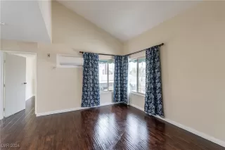 Photo #2: 2615056 Listing 