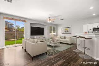 Photo #2: 2615067 Listing