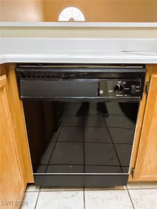 Photo #6: 2615074 Listing 