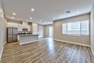 Photo #2: 2615091 Listing 