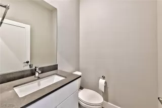 Photo #5: 2615091 Listing 