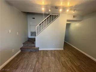 Photo #1: 2615122 Listing 