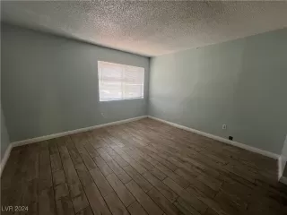 Photo #6: 2615122 Listing 