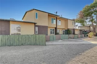 Photo #2: 2615137 Listing